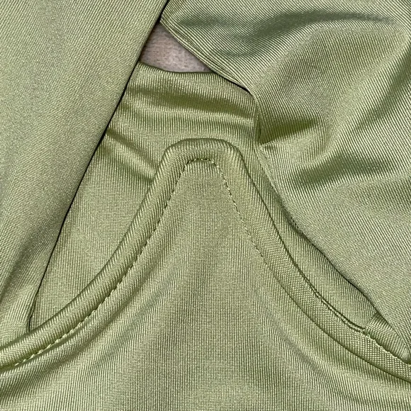Light Green Cropped Shirt - Picture 3 of 4